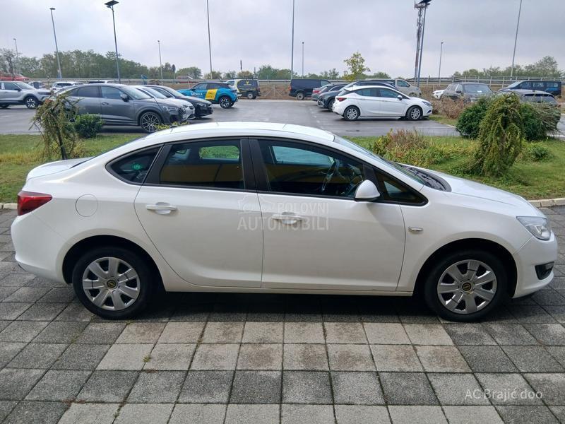 Opel Astra J 1.4 140 HP TNG