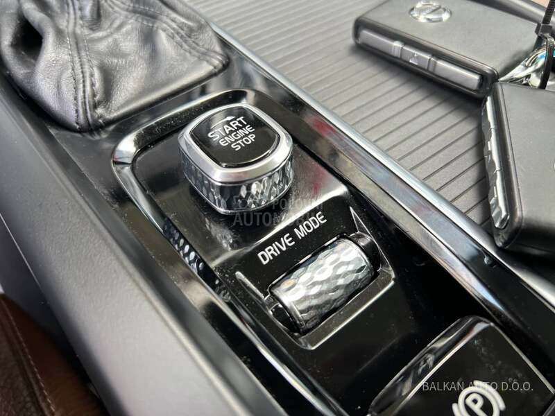 Volvo XC60 2.0D/NAV/LED/AUT/KAM
