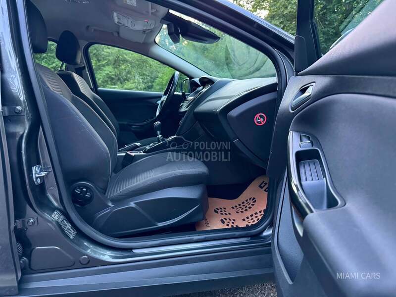 Ford Focus 1.6 TDCi/TITANIUM/