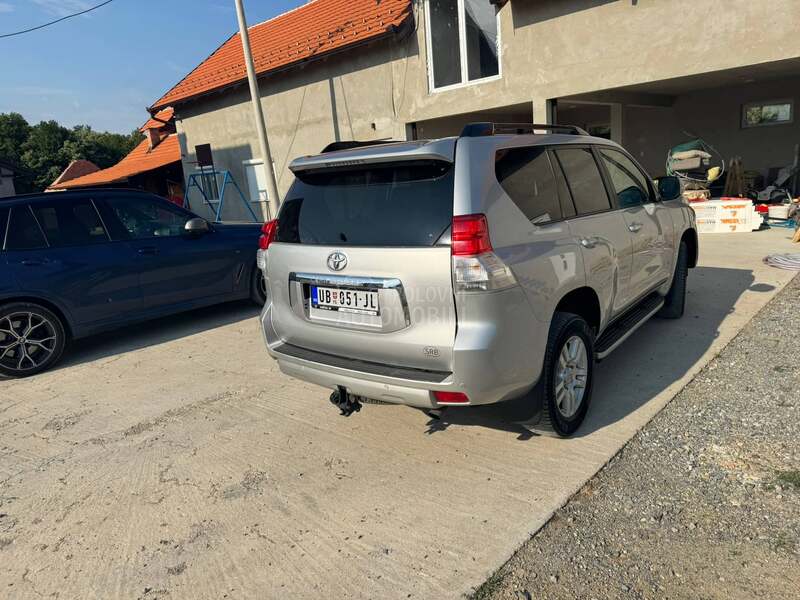 Toyota Land Cruiser 