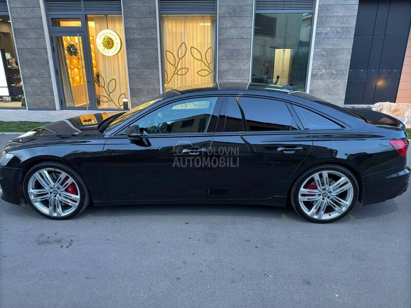 Audi S6 