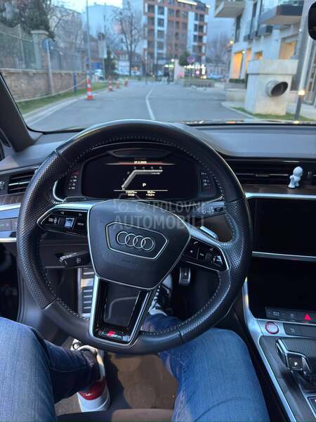 Audi S6 