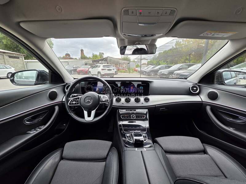 Mercedes Benz E 220 4maticKuplj.ovde