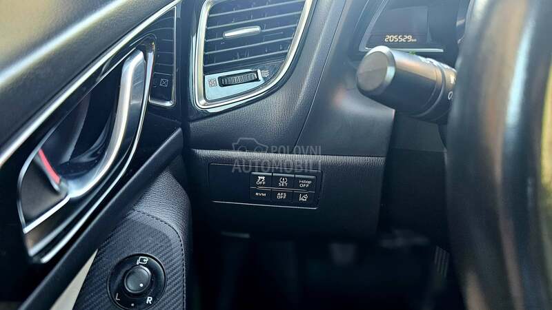 Mazda 3 Revolution G120