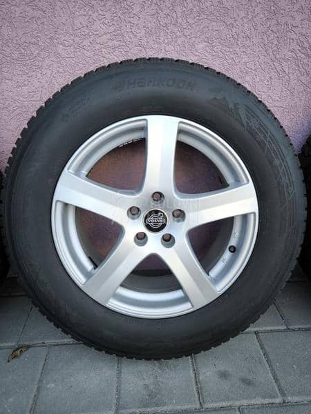 Hankook 235/65 R17 Zimska