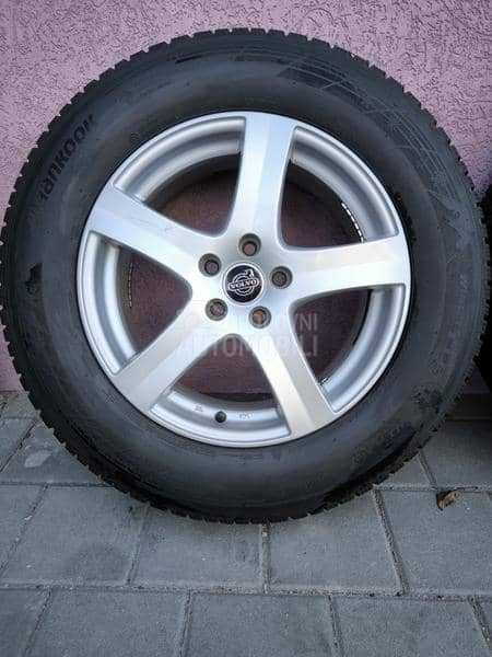 Hankook 235/65 R17 Zimska