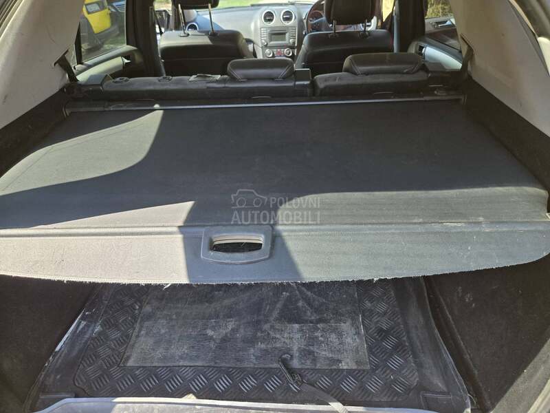 Mercedes Benz ML Klasa 642 2010. god. -  kompletan auto u delovima