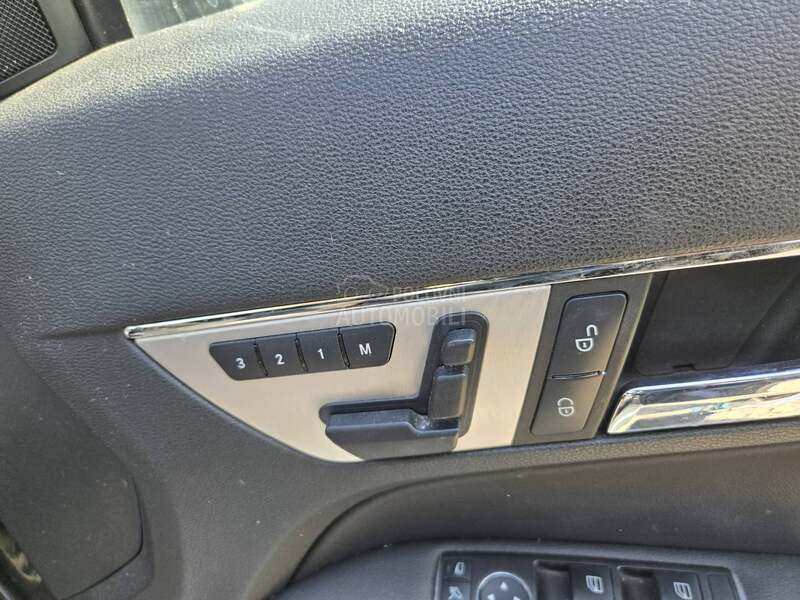 Mercedes Benz E Klasa w207 2010. god. -  kompletan auto u delovima