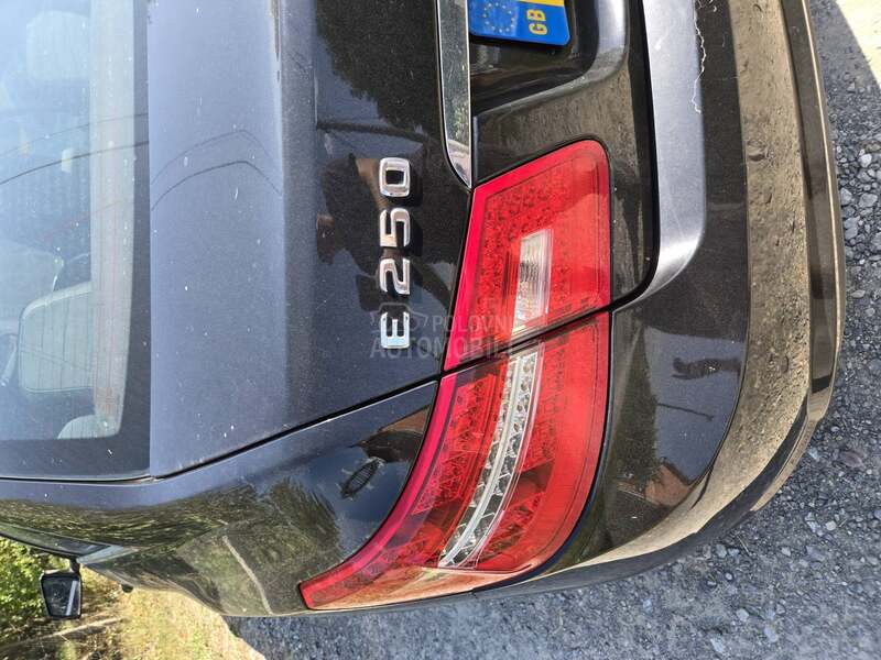 Mercedes Benz E Klasa w207 2010. god. -  kompletan auto u delovima
