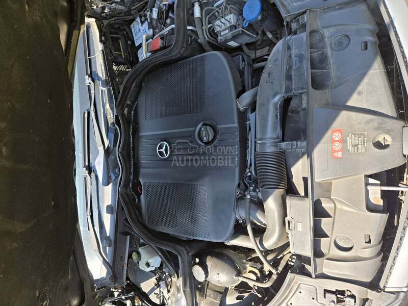 Mercedes Benz E Klasa w207 2010. god. -  kompletan auto u delovima