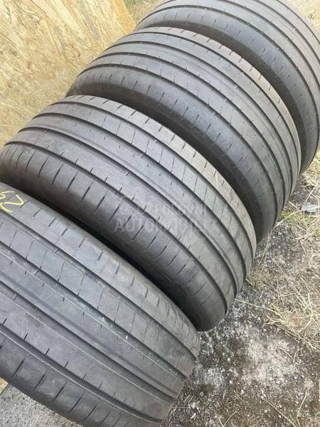 Goodyear 235/40 R19 Letnja