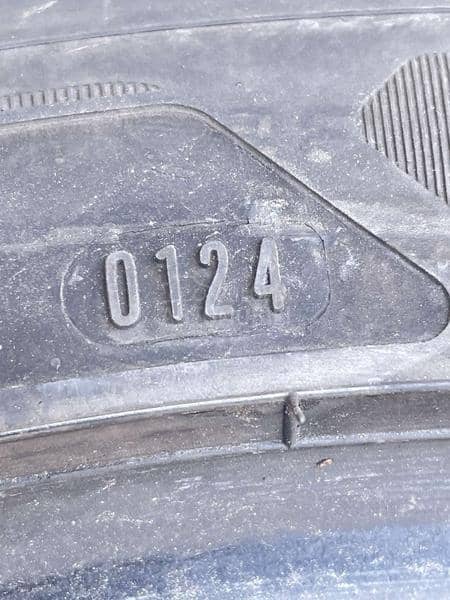 Goodyear 235/40 R19 Letnja