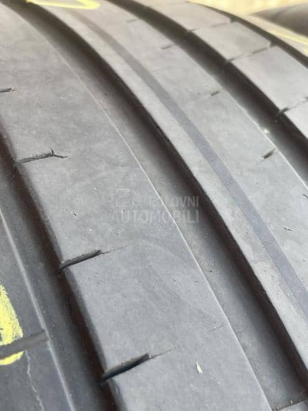 Goodyear 235/40 R19 Letnja