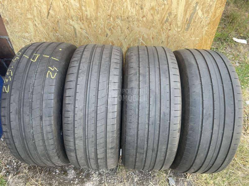 Goodyear 235/40 R19 Letnja