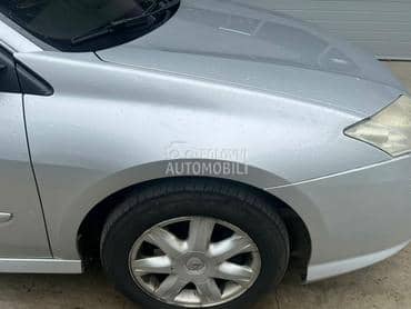 Krilo desno sivo TED69 za Renault Laguna od 2007. do 2015. god.