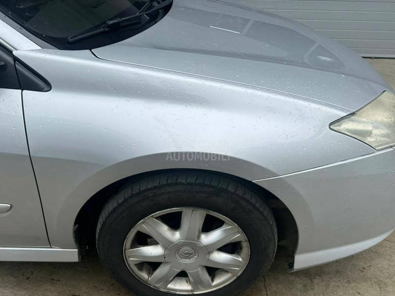 Krilo desno sivo TED69