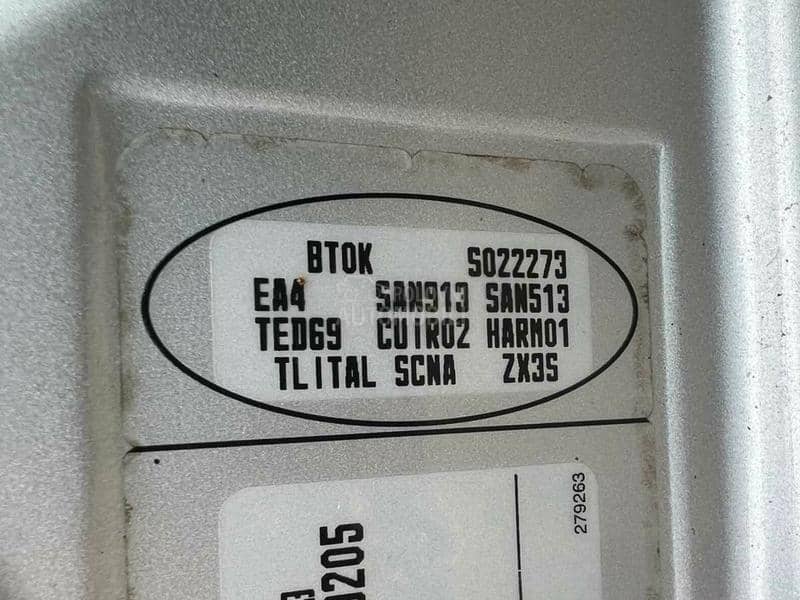 Branik prednji sivi TED69