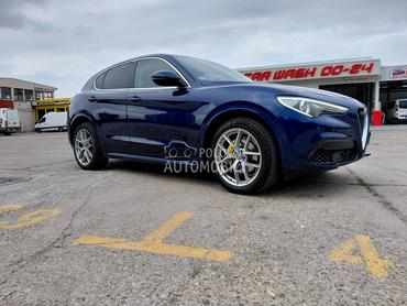 Alfa Romeo Stelvio Q4