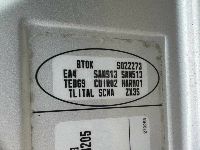 Vrata prednja leva siva TED69