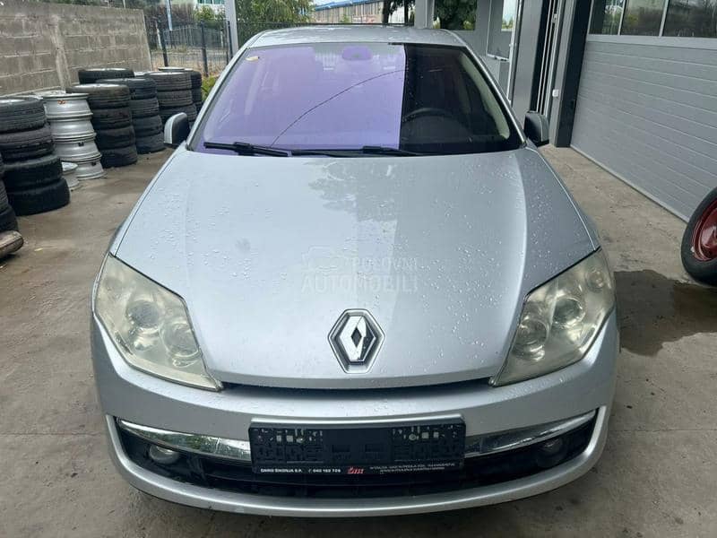 Vrata prednja leva siva TED69