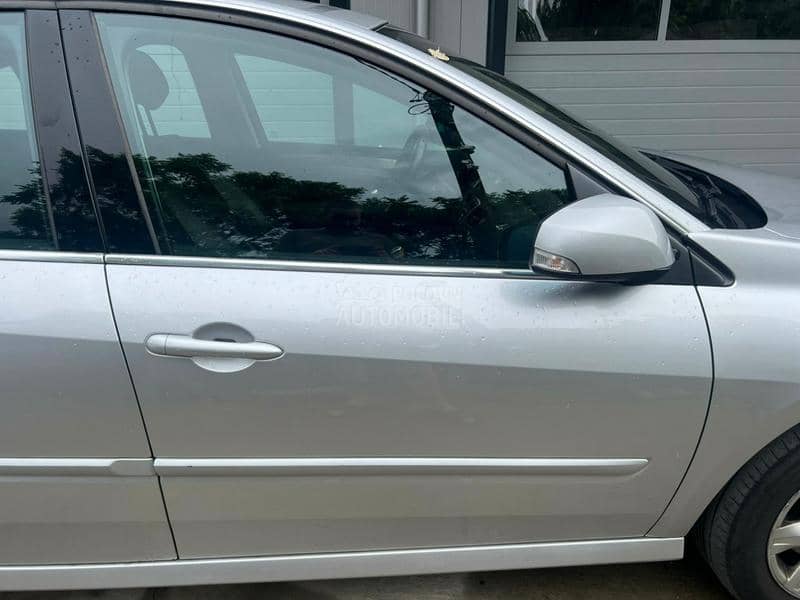 Vrata prednja desna siva TED69