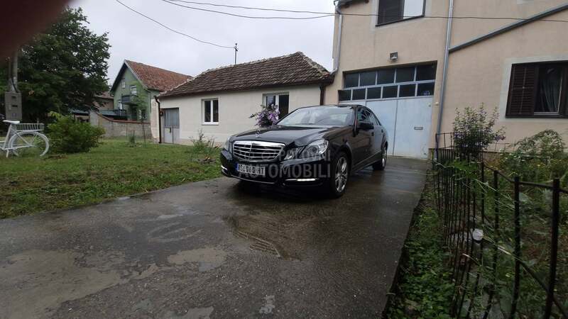 Mercedes Benz E 200 AVANTGARDE