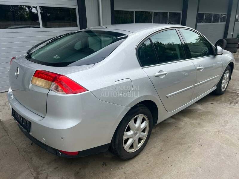 Renault Laguna III 2.0dCi -  kompletan auto u delovima