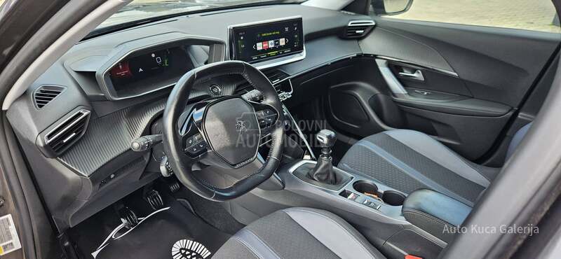 Peugeot 2008 1.2  Allure