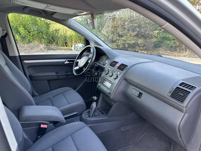 Volkswagen Touran 1.9tdi 6b