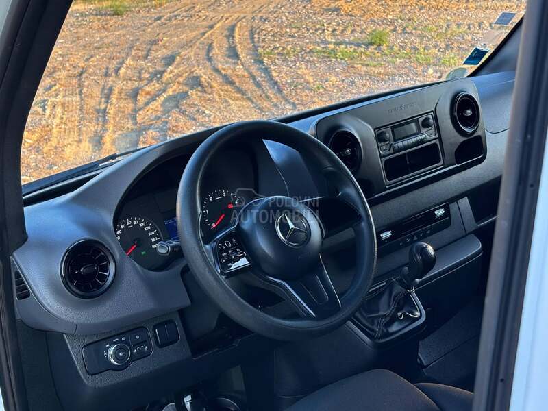 Mercedes Benz Sprinter 2.2 111cdi GALERIJA