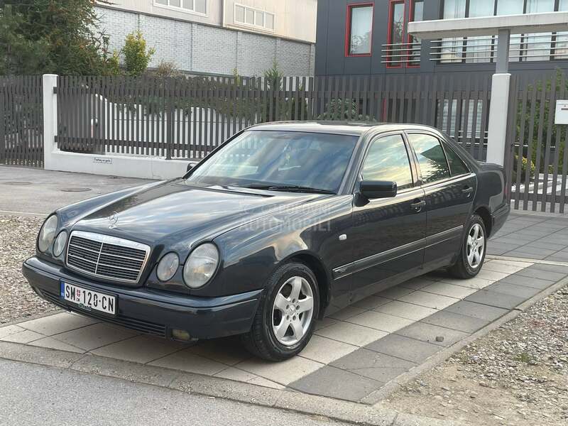 Mercedes Benz E 220 2.0d