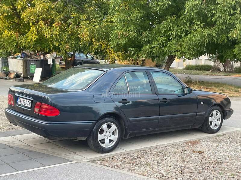 Mercedes Benz E 220 2.0d