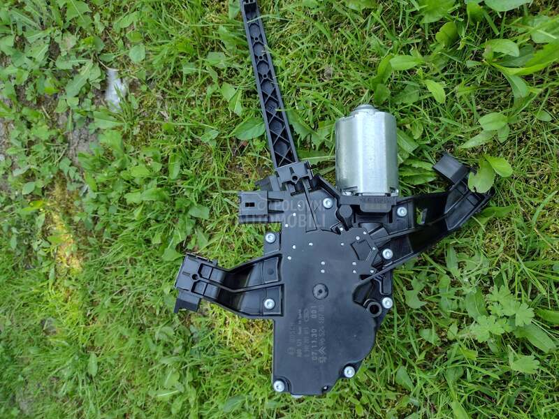 Motor brisača zadnji