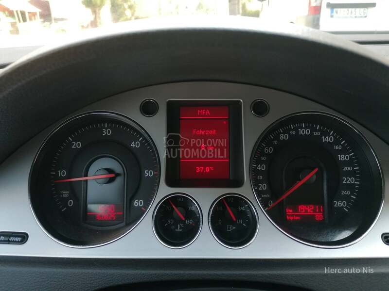 Volkswagen Passat B6 2.0tdi 4x4 TREND CH
