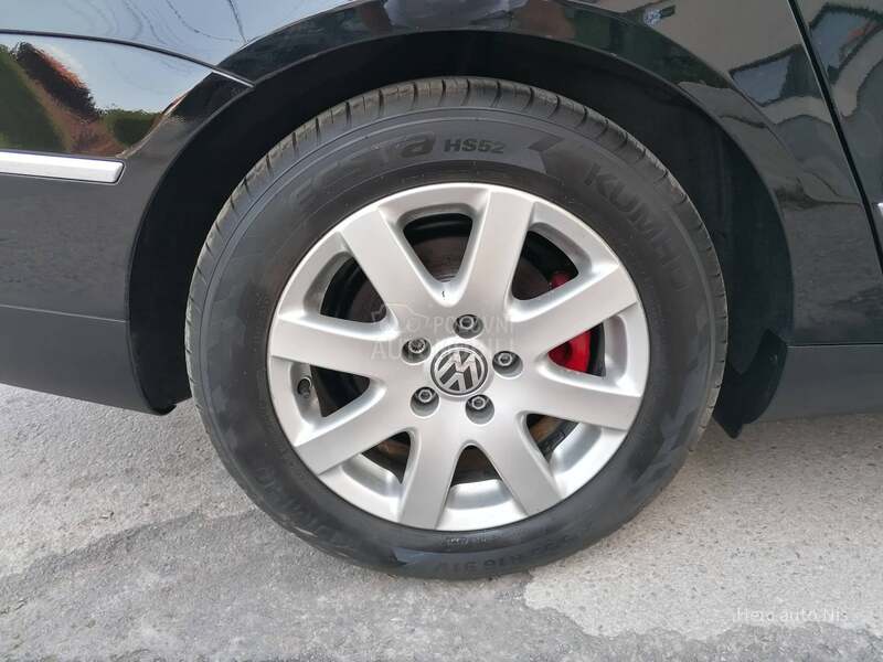Volkswagen Passat B6 2.0tdi 4x4 TREND CH