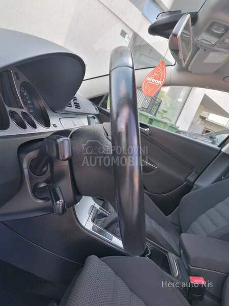 Volkswagen Passat B6 2.0tdi 4x4 TREND CH