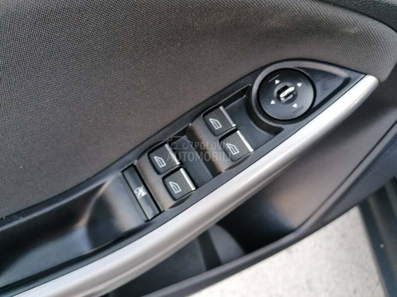 Ford Focus 1.0i TREND LINE CH