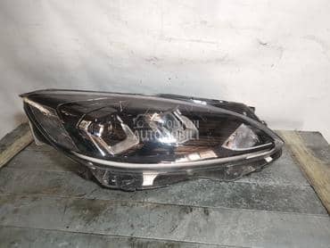 Far desni za Ford Kuga od 2019. do 2023. god.