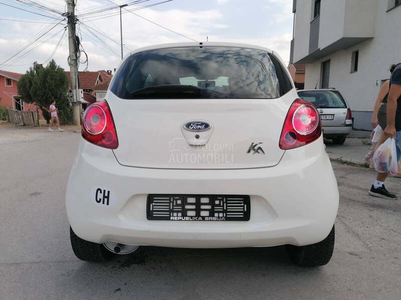 Ford Ka 1.2i AMBIENTE CH