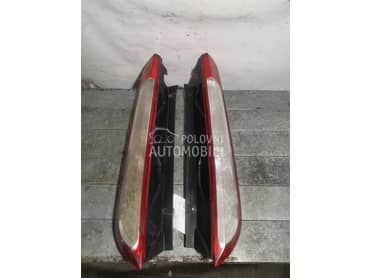 Stop svetlo hecbek za Ford Focus od 2004. do 2010. god.