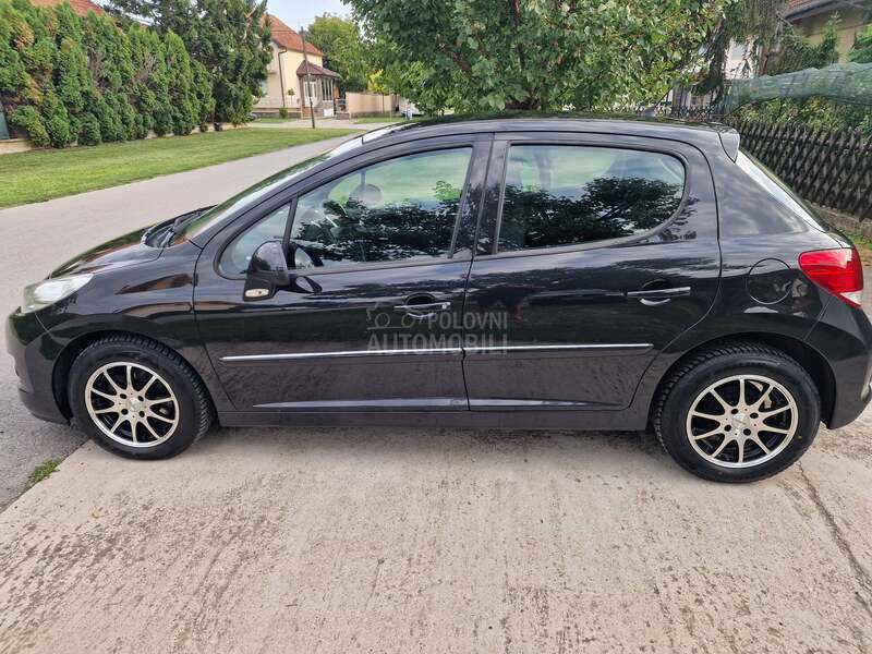 Peugeot 207 1.4 HDI ACCESS