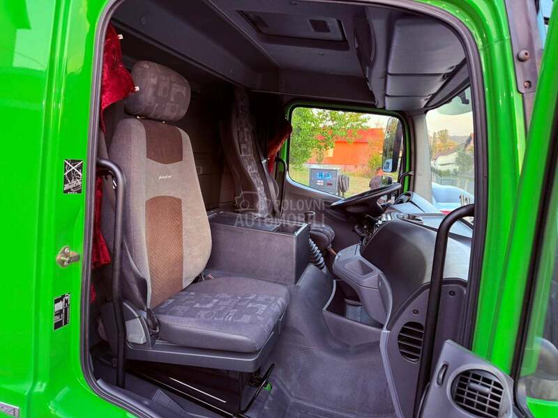 Mercedes Benz 1529
