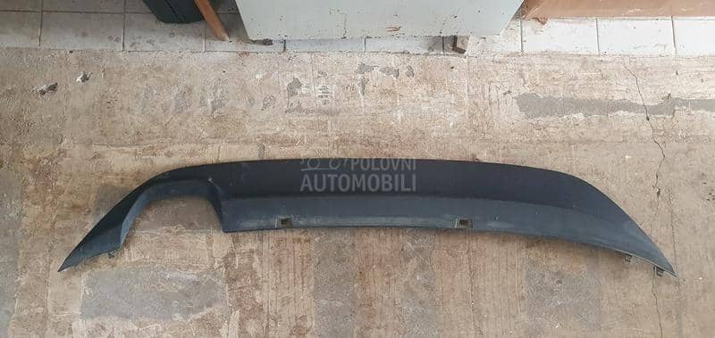 Donji spojler zadnjeg branika