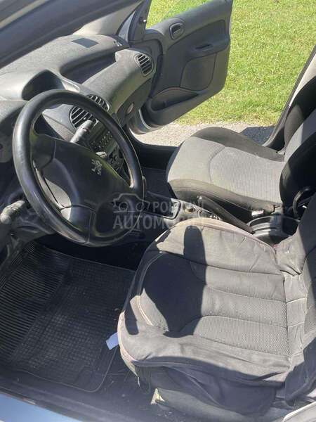 Peugeot 206 1.4sv