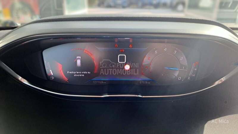 Peugeot 3008 1.2PURE NAV ALU KAM