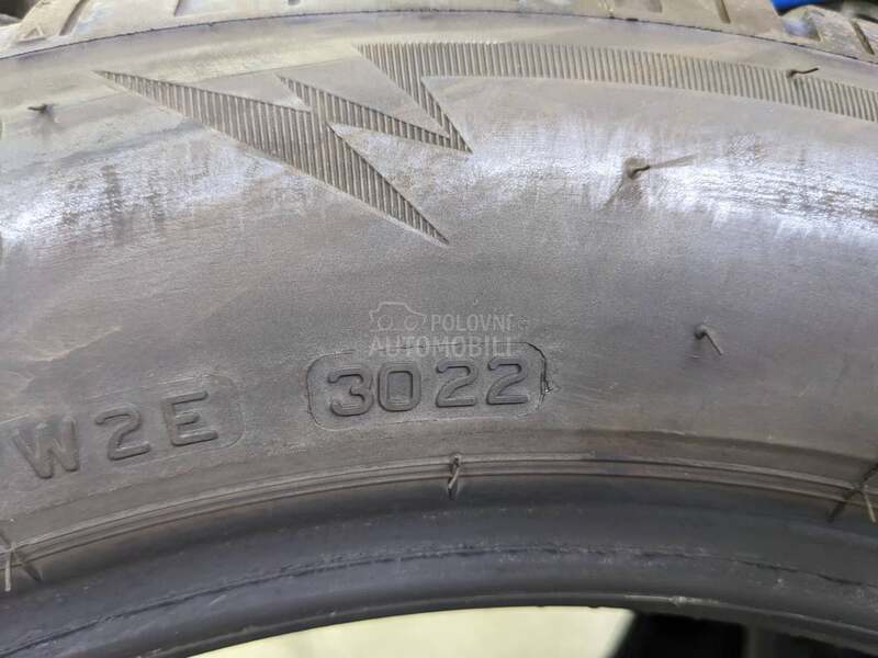 Bridgestone 205/55 R16 Zimska