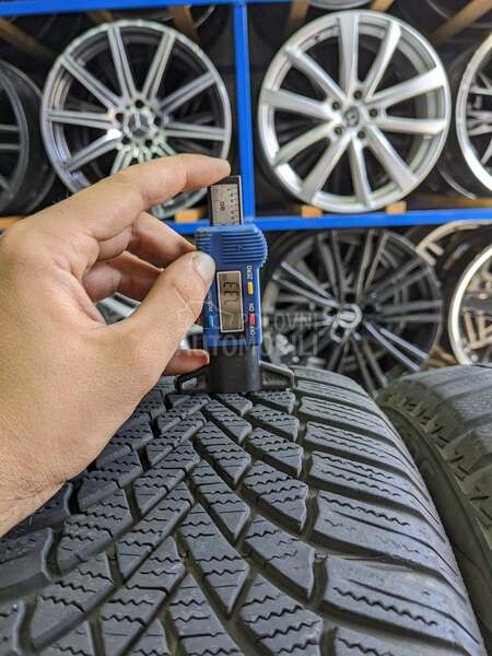 Bridgestone 205/55 R16 Zimska