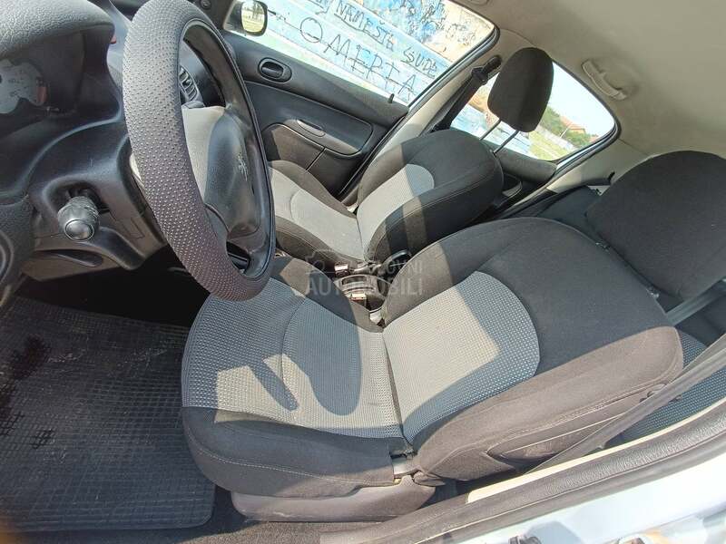 Peugeot 206 1.4 b