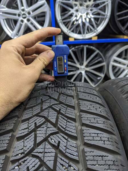 Dunlop 205/55 R16 Zimska