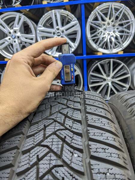 Dunlop 205/60 R16 Zimska